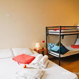 Auberge de jeunesse Santangela & Menaggio